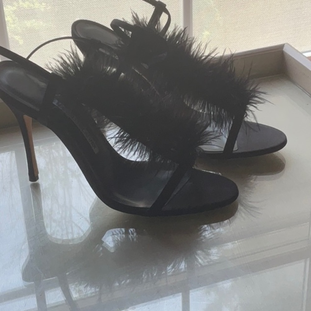 Manolo Blahnik Eila Ostrich Stilettos NEW